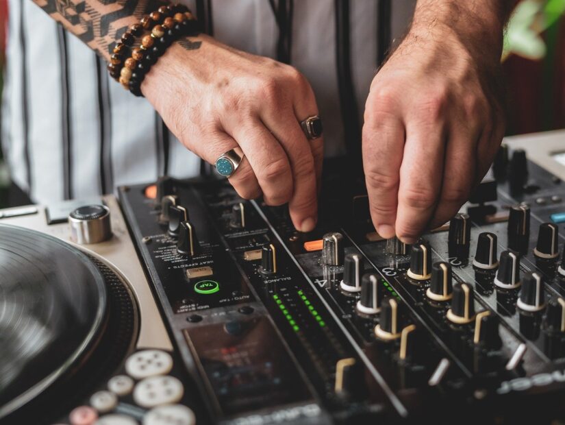 PHP Session Management On Container Clusters